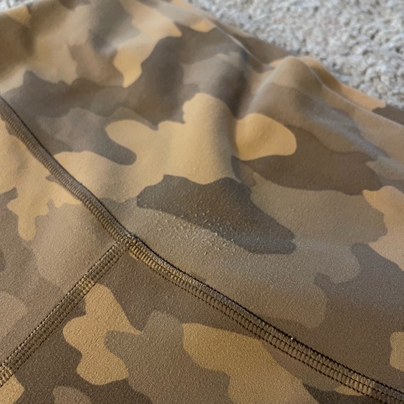 Lululemon Align Leggings - Picture 2 of 3